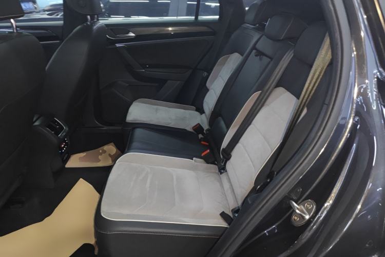 Used Volkswagen Tayron 2020 380TSI All-Wheel Drive R-Line Connected Version
