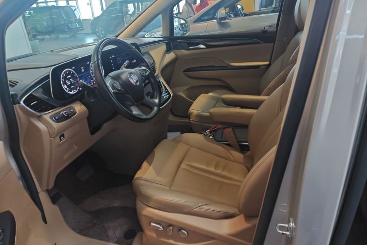 Used Buick GL8 2021 ES Landtrek 653T Luxury Model