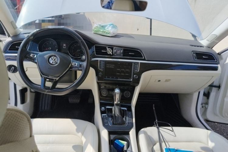 Used Volkswagen Lamando 2017 280TSI DSG Luxury Edition