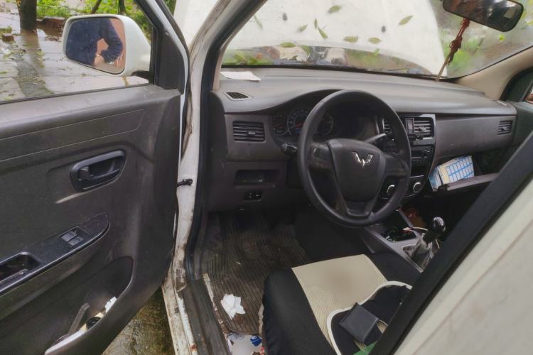 Used Wuling Rongguang V 2018 1.5L Standard Version Driver Seat
