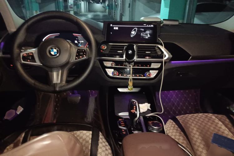 Used BMW X3 2021 xDrive25i M Sport Package Center Console