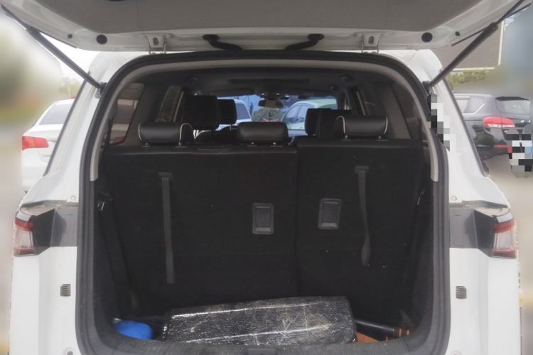 Used Wuling Jiachen 2022 1.5T CVT Deluxe Flagship Edition Trunk