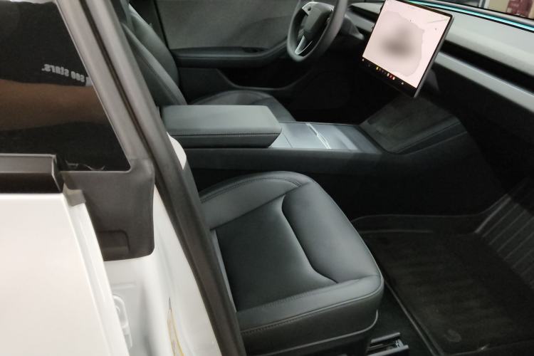 Used Tesla Model 3 2023 Rear-Wheel-Drive Version Right Front Seat