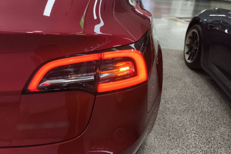 Used Tesla Model 3 2019 Long-Range All-Wheel-Drive Version
