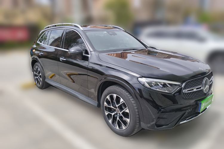 Used Mercedes-Benz GLC 2024 Facelifted GLC 260 L 4MATIC Luxury Version 5 Seats