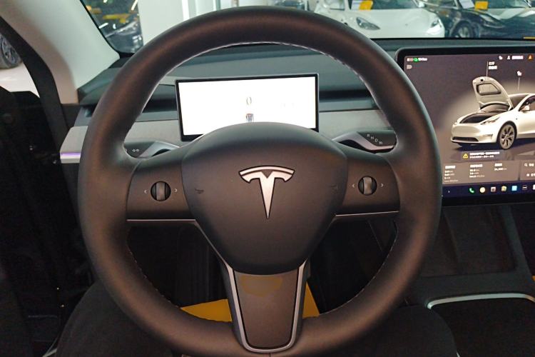 Used Tesla Model Y 2024 Rear-Wheel-Drive Version Steering Wheel