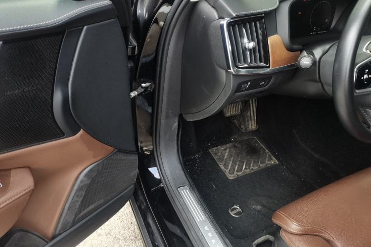 Used Volvo S90 2020 T5 Zhiyi Luxury Edition