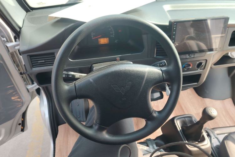 Used Wuling Zhiguang 2023 1.5L Practical Version 5/7 Seats
