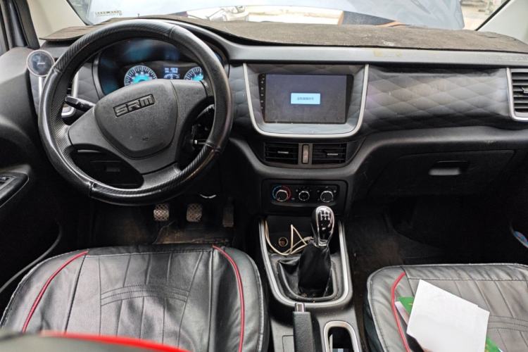 Used SRM Jinhaishi M 2024 1.5L Engineering Lion Passenger Van 5/6/7 Seats Interior 2