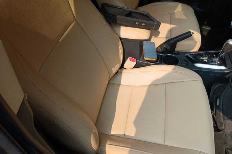 Used Toyota Corolla 2017 Revised Version 1.2T S-CVT GL-i Right Front Seat