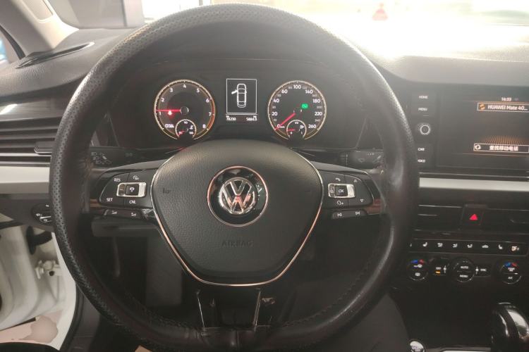 Used Volkswagen Lavida 2019 280TSI DSG Luxury Edition China VI Standard Steering Wheel