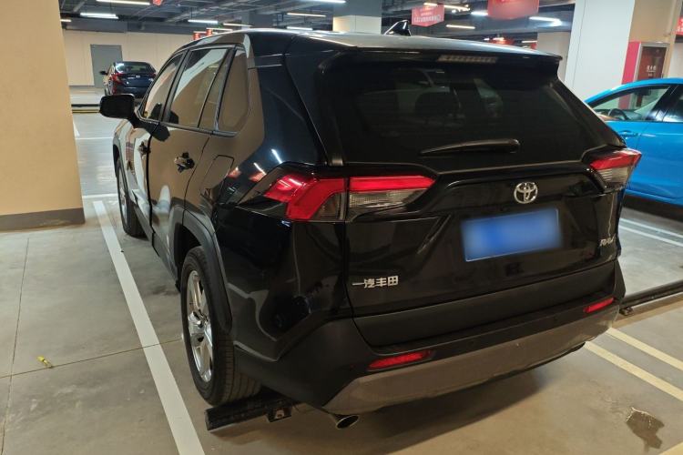 Used Toyota RAV4 2022 2.0L CVT Two-Wheel Drive Fashion Edition
