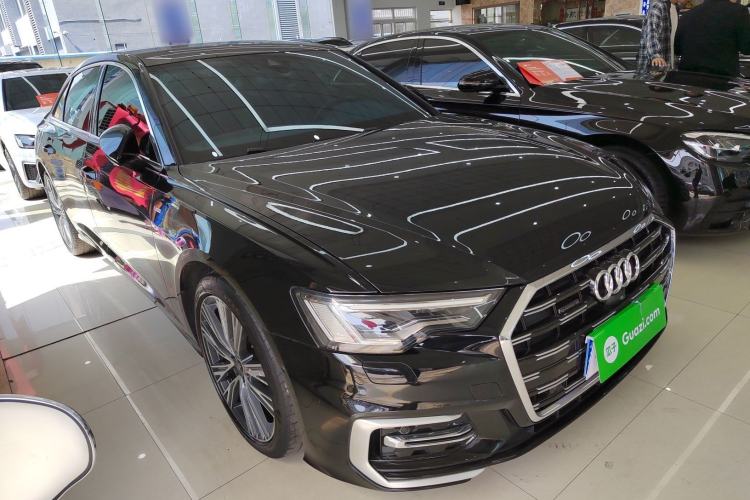Used Audi A6L 2023 Revised Edition 45 TFSI quattro Prestige Dynamic Version Front Right 45 Deg