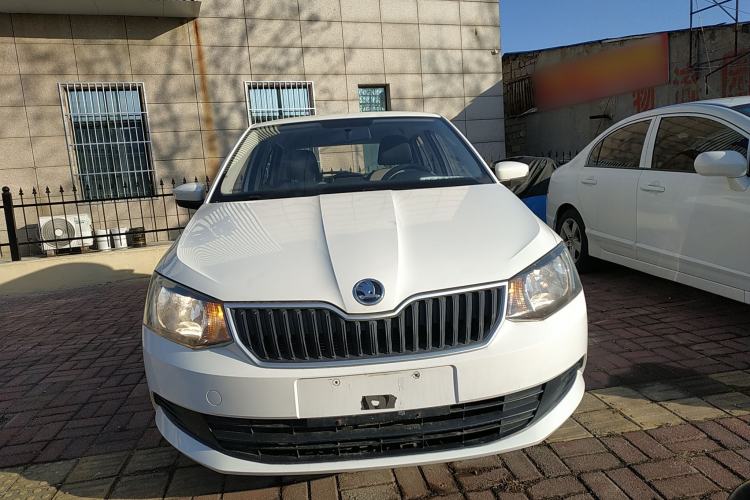 Used Skoda Fabia 2016 1.4L Automatic Car Enjoy Edition