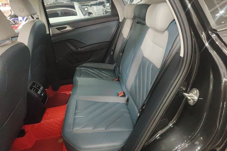 Used Volkswagen Tharu 2023 300TSI Two-Wheel-Drive Moonlight Edition
