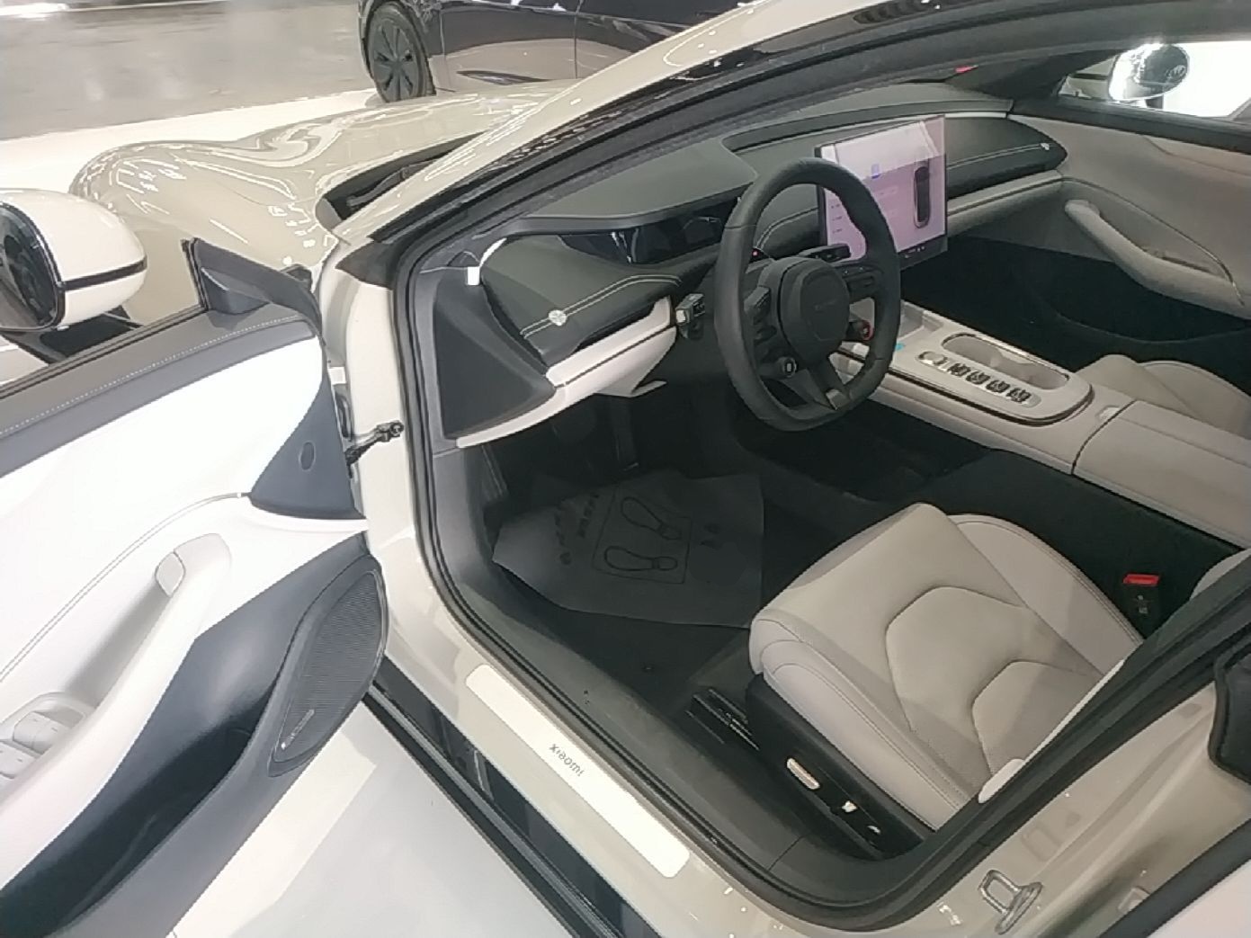 Xiaomi Auto SU7 2024 Rear-Drive Ultra-Long Range Advanced Pro-Level Intelligent Driving Version — снимка 18