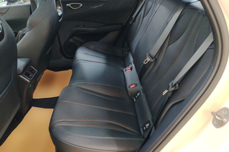 Used BYD Seal 06 New Energy 2025 EV 470KM Prestige Edition Left Rear Seat