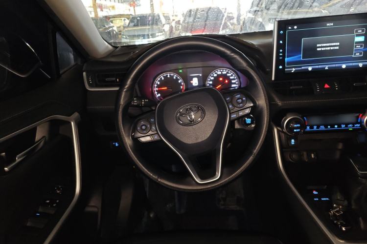 Used Toyota Wildlander 2021 2.0L CVT Two-Wheel Drive Luxury Edition