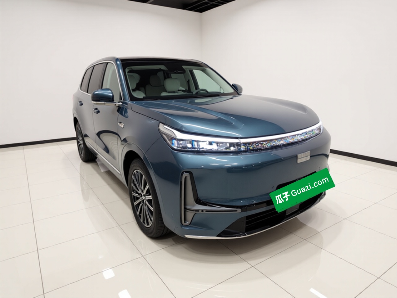 Geely Galaxy M9 2025 Model 230km Two-Wheel-Drive Exploration Edition — снимка 3