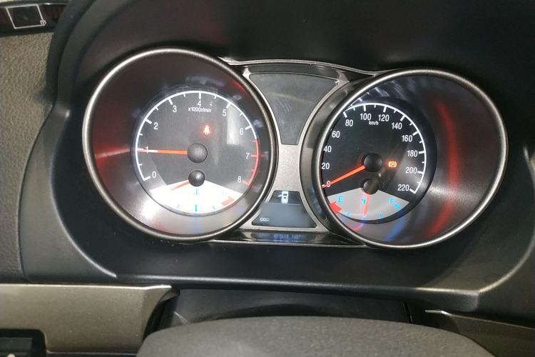 Used Geely Auto GX7 2015 Classic Edition 1.8L Manual Elite Model China V Standard
