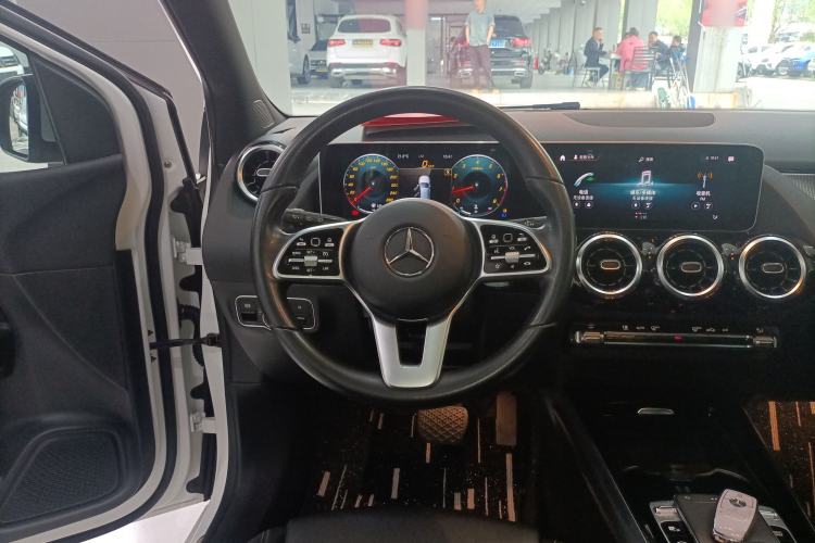 Used Mercedes-Benz B-Class 2020 B 200 Sport Edition Steering Wheel