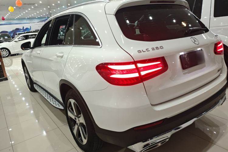 Used Mercedes-Benz GLC 2016 GLC 260 4MATIC Luxury Model
