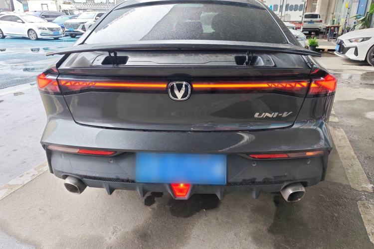 Used CHANGAN UNI-V 2022 1.5T Prestige Version
