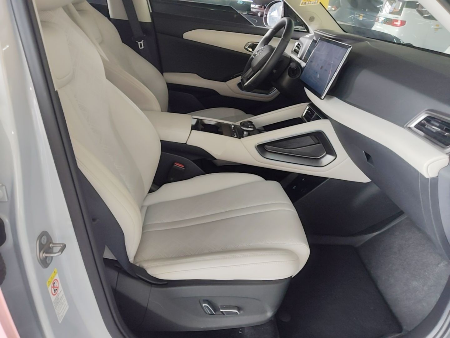 BYD Yuan UP 2024 401KM Beyond Edition — снимка 19
