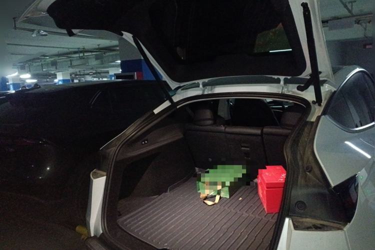 Used Tesla Model Y 2025 Rear-Wheel-Drive Version
