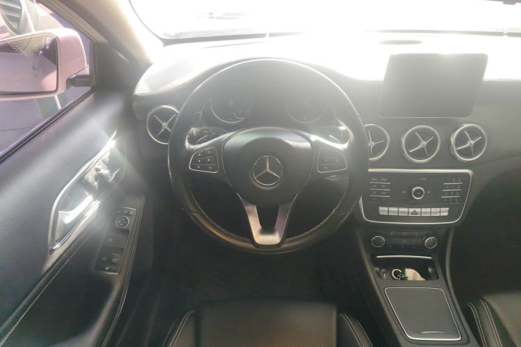 Used Mercedes-Benz GLA 2018 GLA 200 Fashion Model
