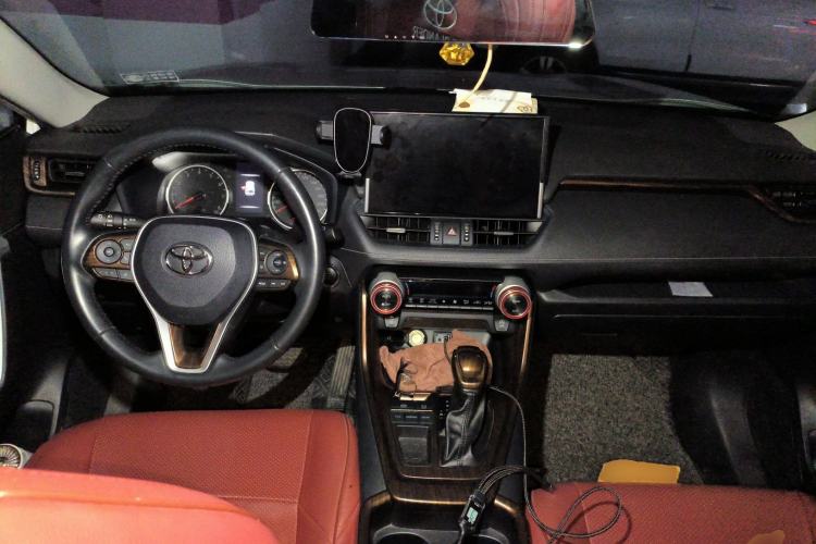 Used Toyota Wildlander 2022 2.0L CVT Two-Wheel Drive Luxury Edition