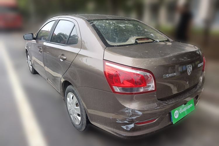 Used Baojun 630 2013 1.5L manual standard version