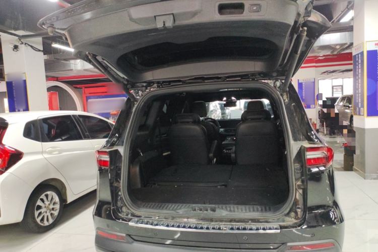 Used Ford Equator 2023 EcoBoost 225 Obsidian Orange Edition Prestige 7-Seater (2/2/3)
