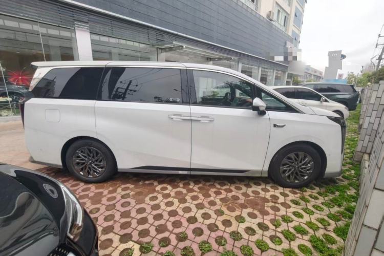 Used GAC Trumpchi Xiangwang M8 2025 Kunkun Series Max Luxury Cabin Exterior 1