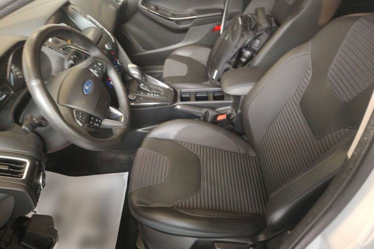 Used Ford Focus 2018 Hatchback Classic EcoBoost 180 Automatic Elite Model
