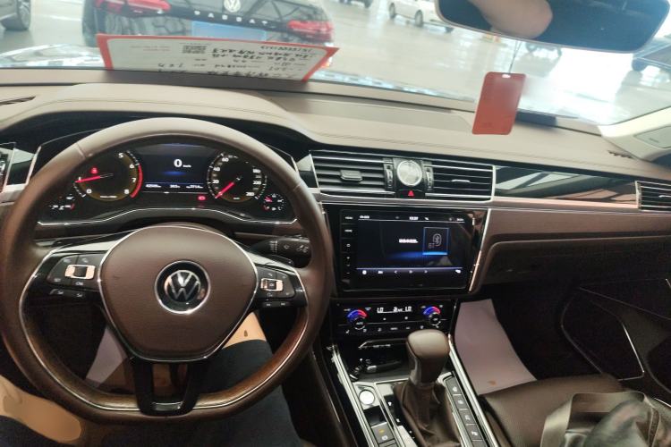 Used Volkswagen Phideon 2021 380TSI Prestige Edition Interior 2