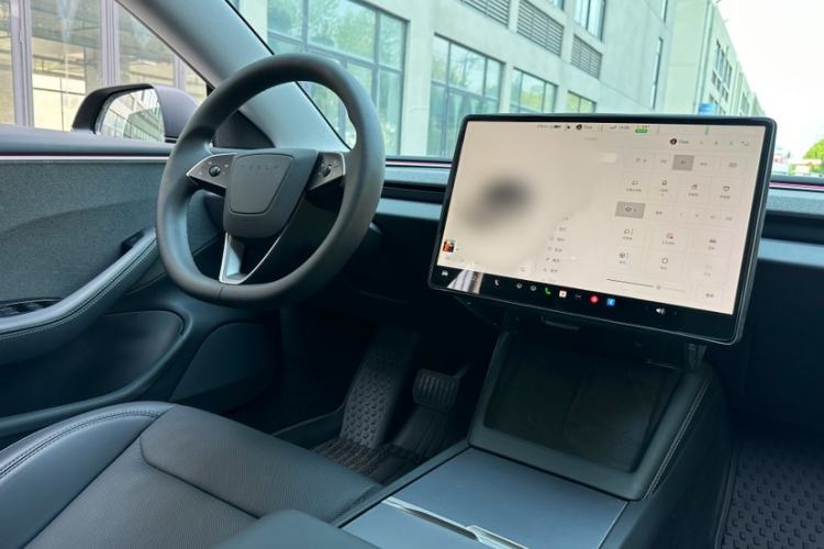 Used Tesla Model 3 2023 Rear-Wheel-Drive Version Interior 1