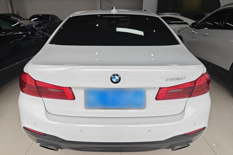 Used BMW 5 Series (Import) 2018 525i M Sport Package
