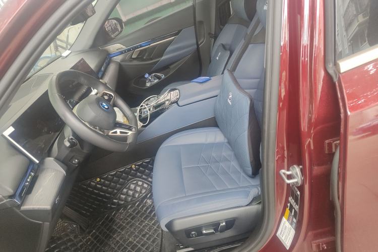 Used BMW i5 2024 eDrive 35L Luxury Model with M Sport Package
