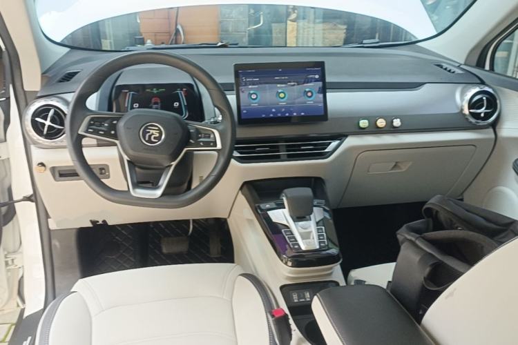 Used BYD Yuan Pro 2021 401 km Deluxe Version Center Console