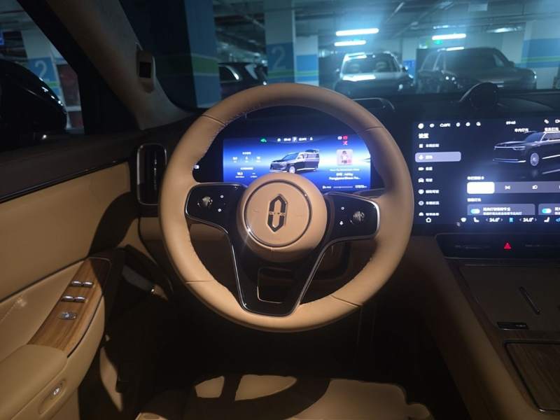 Used Hima AITO M8 2025 Extended-Range Ultra Version 53.4 kWh 6-Seater Edition — 11