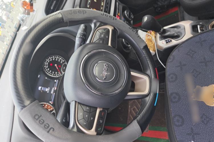 Used Jeep Renegade 2016 1.4T Automatic Jingneng Version+ Steering Wheel