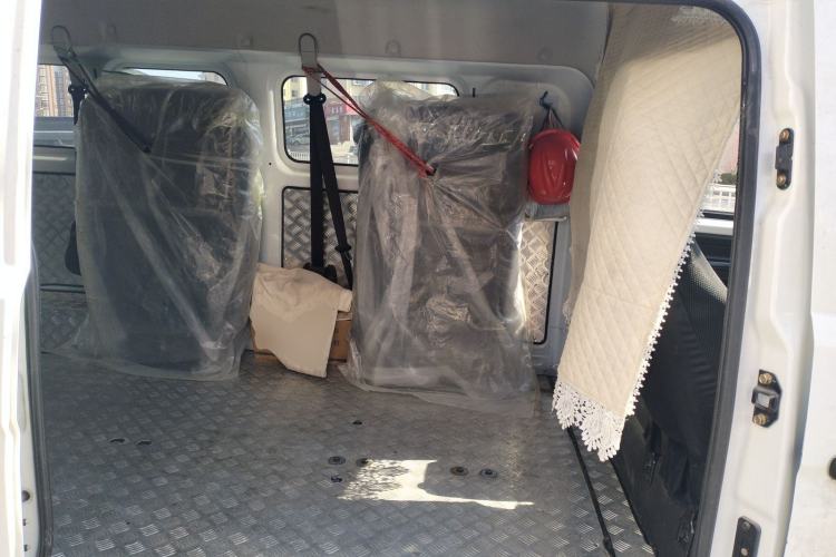 Used JAC Group Blue Cat 2025 Chongqing Innovision 50.38kWh Passenger Version 6 Seats
