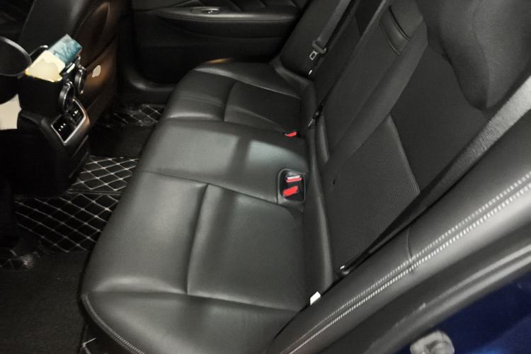 Used Infiniti Q50L 2018 2.0T Enjoyment Edition China V standard Left Rear Seat