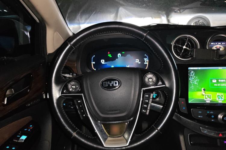 Used BYD Tang New Energy 2015 2.0T Four-Wheel-Drive Flagship Model