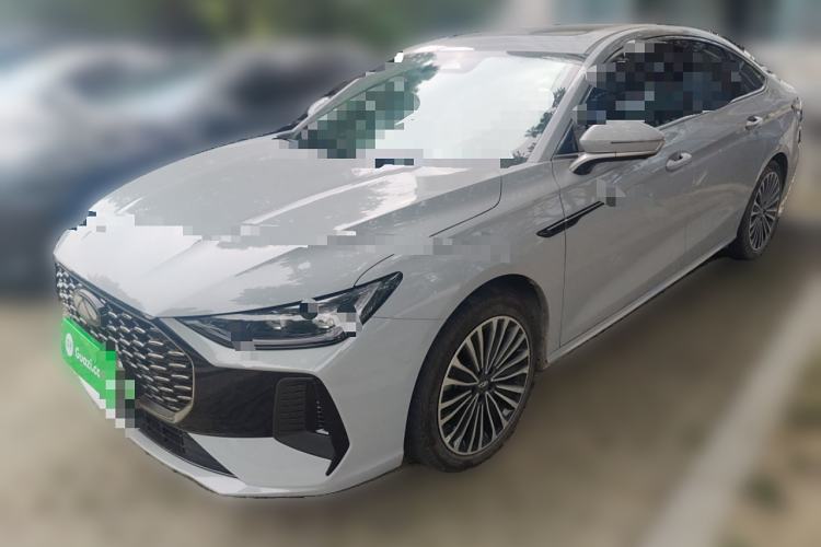 Used Chery Fengyun A8L 2025 1.5 TGDI 145 km Luxury Version