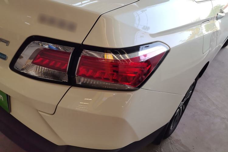 Used Venucia D60 2020 1.6L XL CVT Enjoyment Edition