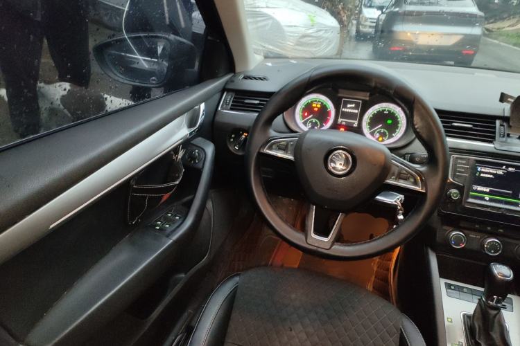 Used Skoda Octavia 2018 TSI230 DSG Luxury Edition