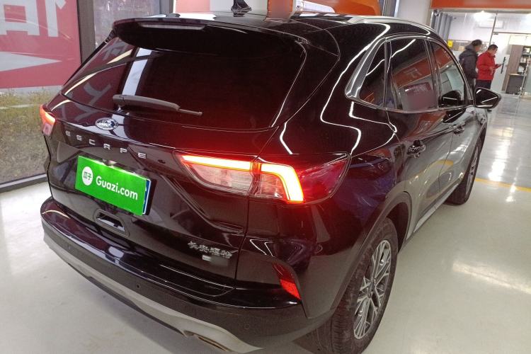 Used Ford Escape 2020 EcoBoost 245 Two-Wheel-Drive Titanium Edition