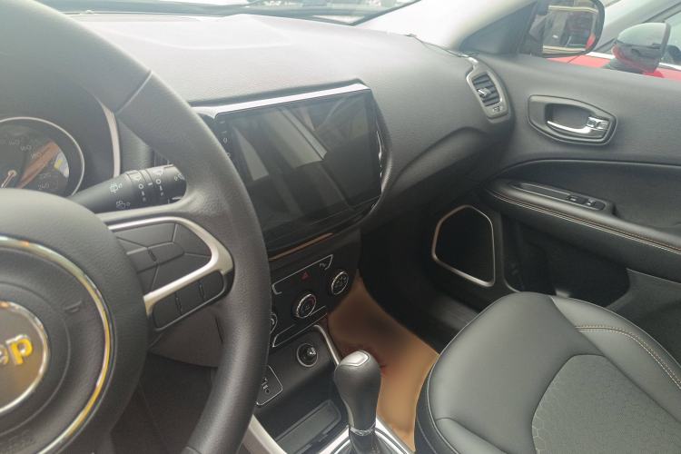 Used Jeep Compass 2017 200T Automatic Enjoyment Version